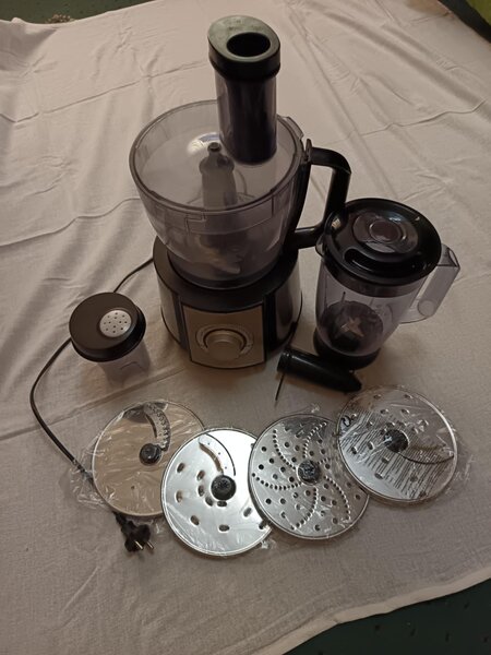 Robot bucatarie